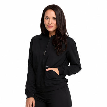 Dickies DK365 chamarra médica para mujer negra, vista frontal | color:negra