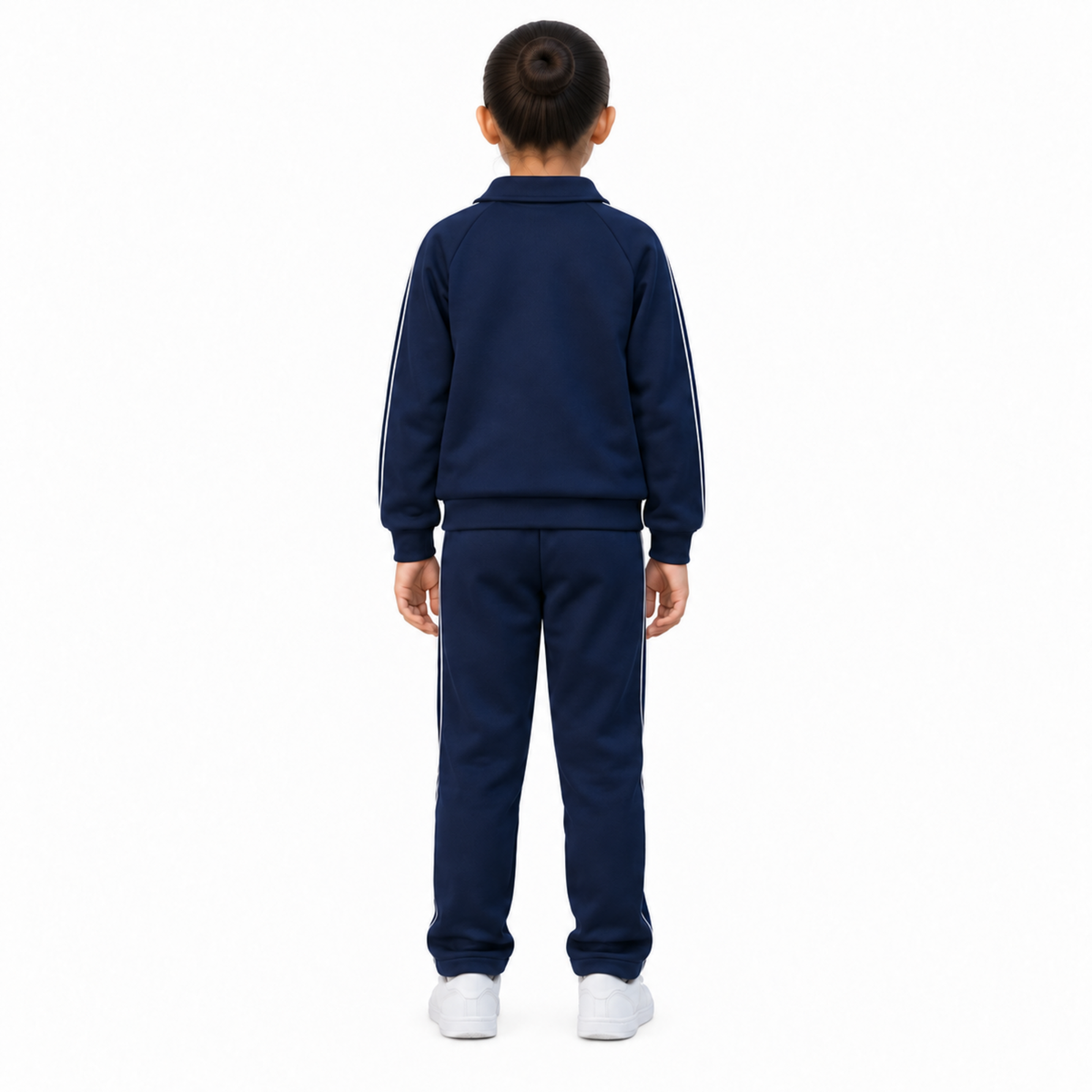 Conjunto pants escolar de felpa 4 Guerreros para niña azul marino, vista de espalda con modelo | color:azul-marino