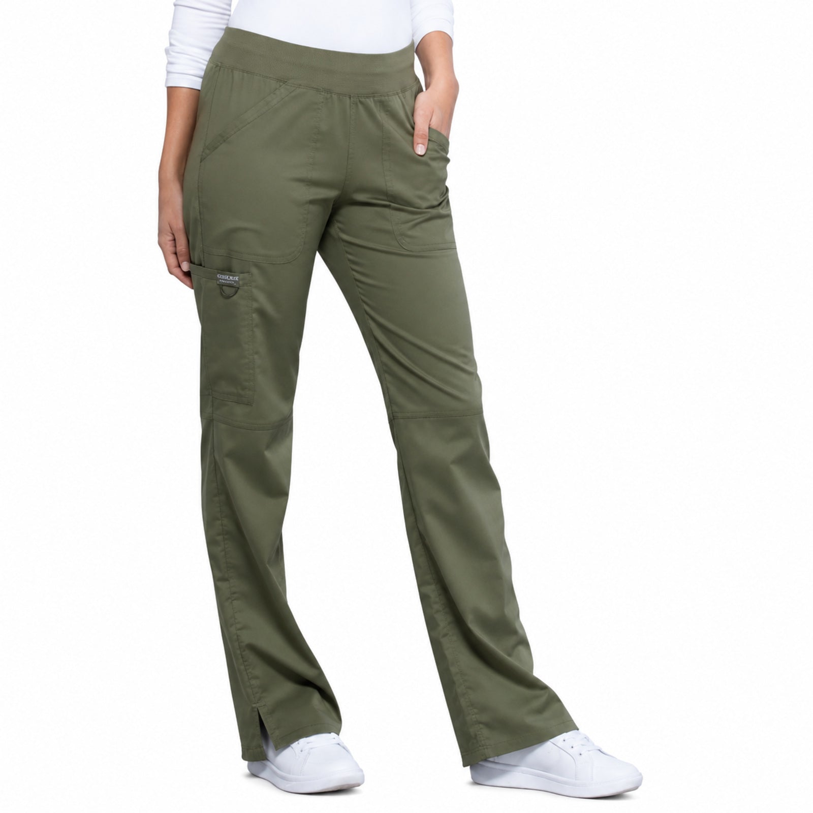 Cherokee WW110 pantalón quirúrgico mujer color Verde Olivo - pose