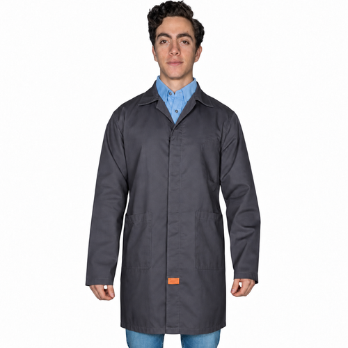 Bata industrial Beaver unisex gris Oxford 30-42, vista frontal con modelo de sonrisa discreta | color:gris-oxford