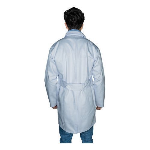 Bata de laboratorio Beaver Clínica Industrial blanca, vista posterior en modelo