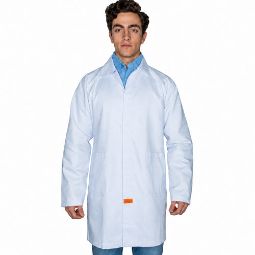 Bata de laboratorio Beaver Clínica Industrial para hombre blanca, frontal cerrada en modelo | color:blanca