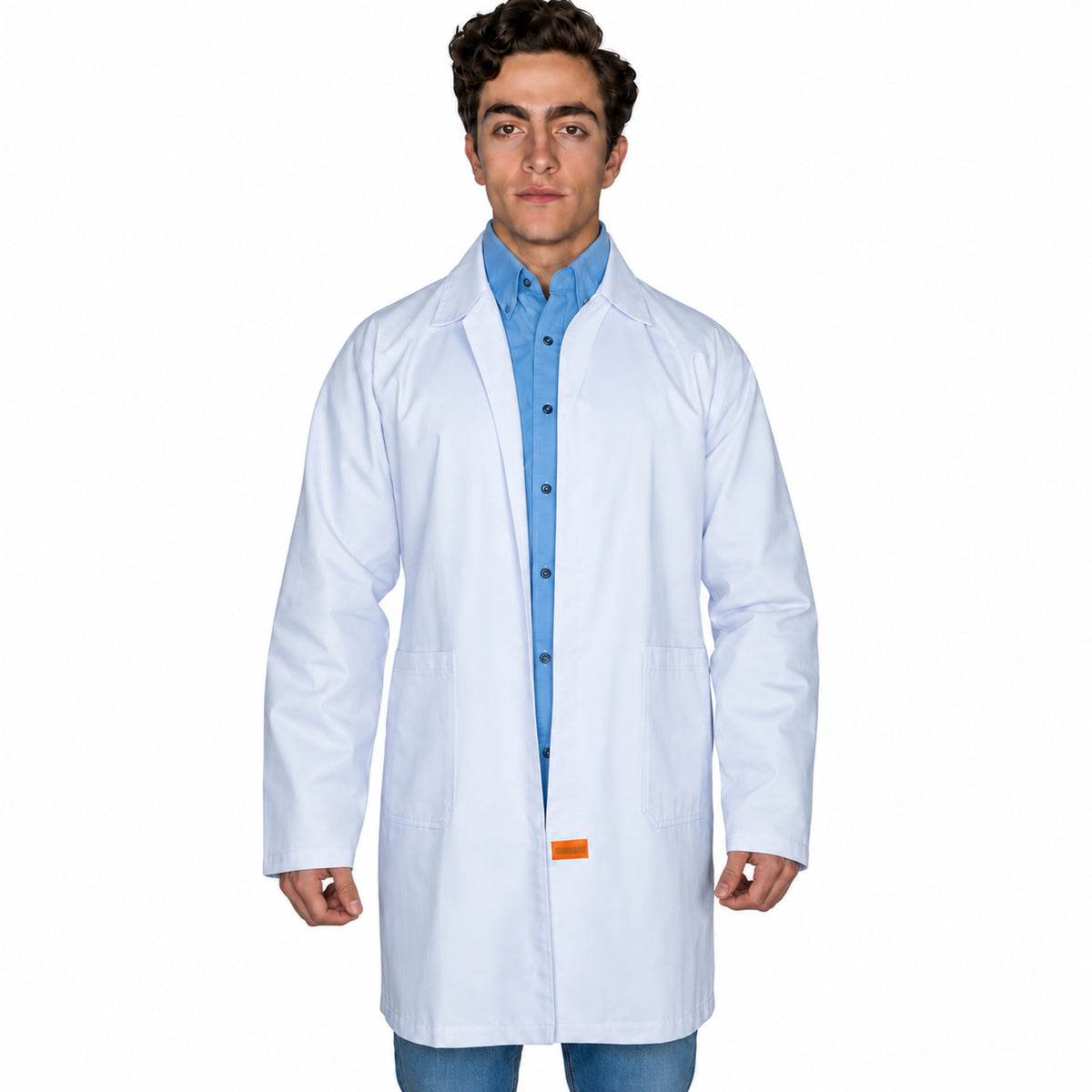 Bata de laboratorio Beaver Clínica Industrial para hombre blanca, frontal abierta en modelo | color:blanca