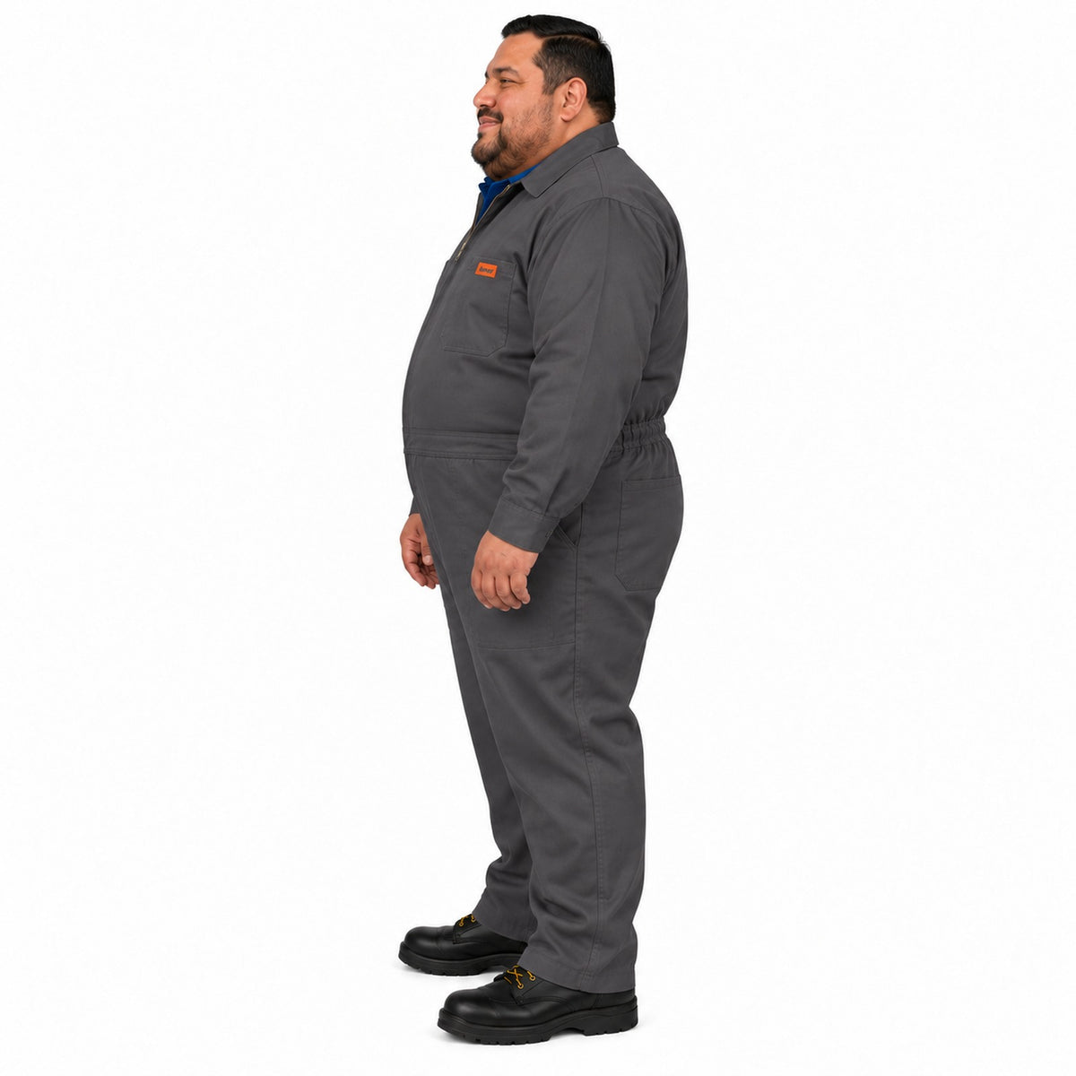 Overol industrial Beaver de gabardina 100% algodón gris Oxford para hombre en tallas extra, perfil izquierdo con modelo | color:gris-oxford
