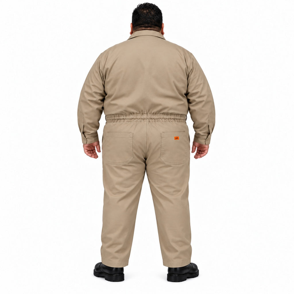 Overol industrial Beaver de gabardina 100% algodón khaki tipo Pemex para hombre en tallas extra, espalda con modelo