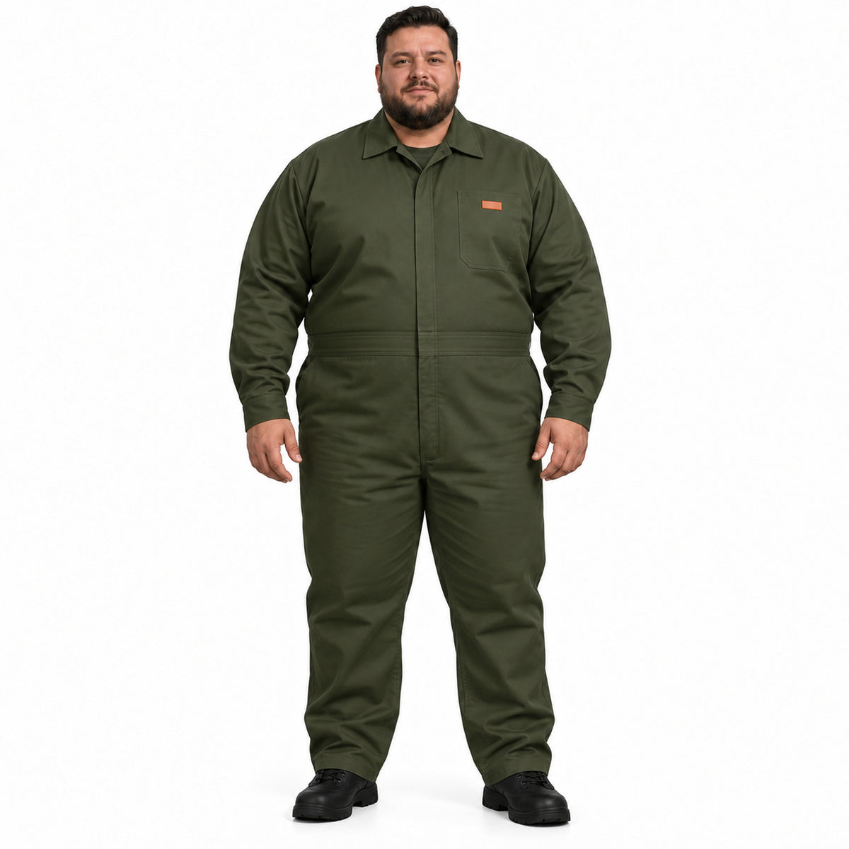 Overol Beaver de gabardina para hombre verde olivo talla extra, frente con modelo | color:verde-olivo