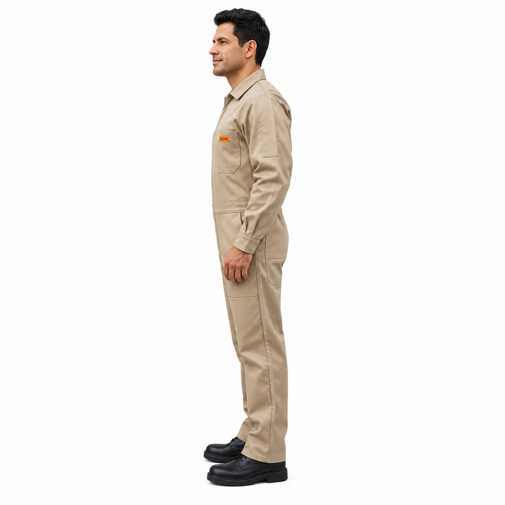 Overol industrial Beaver para hombre khaki, perfil izquierdo con modelo