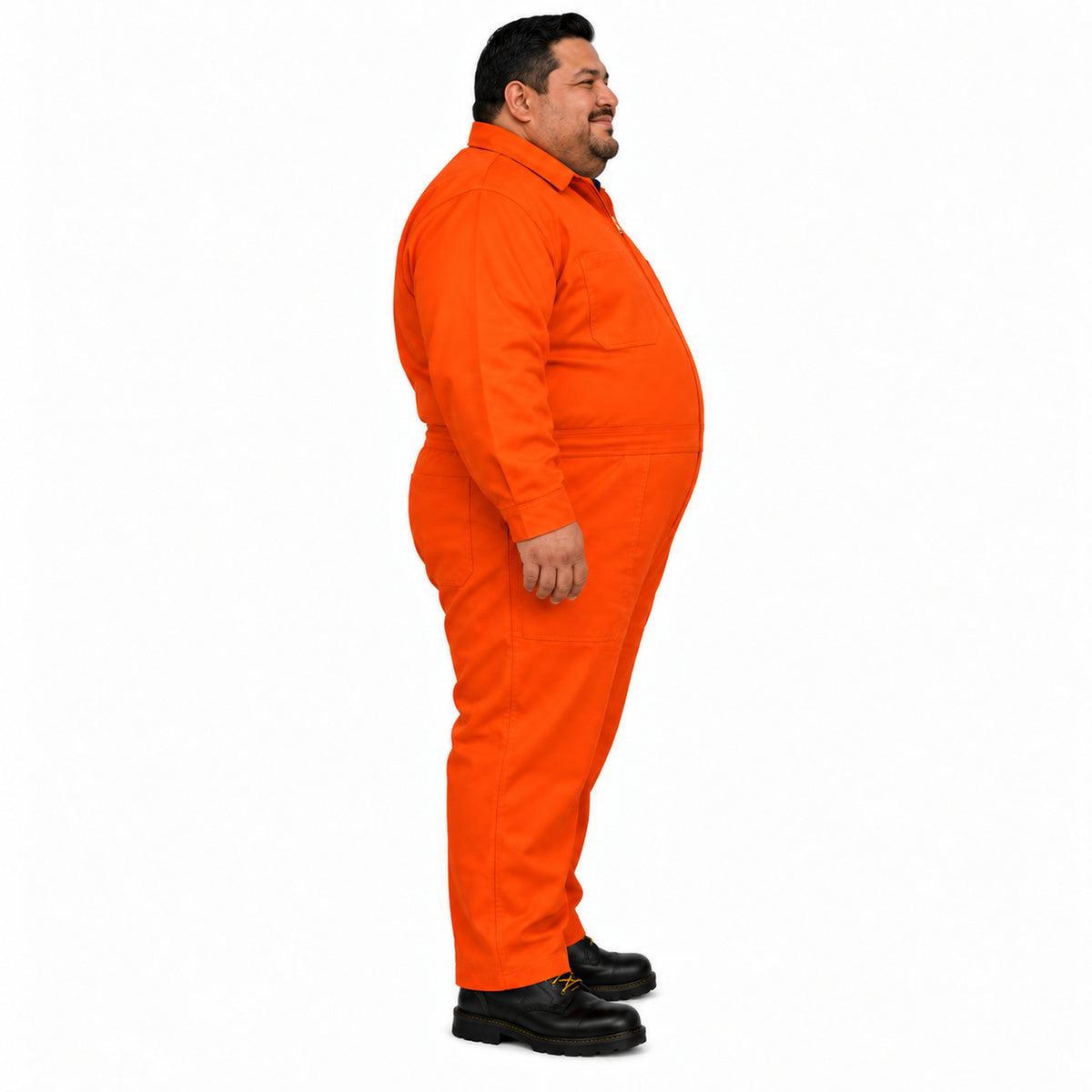 Overol industrial Beaver para hombre naranja Pemex talla extra, perfil derecho con modelo | color:naranja