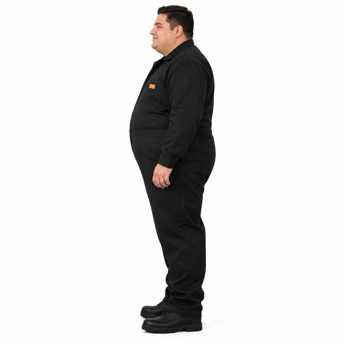 Overol industrial Beaver para hombre talla extra negro, perfil izquierdo con modelo | color:negro