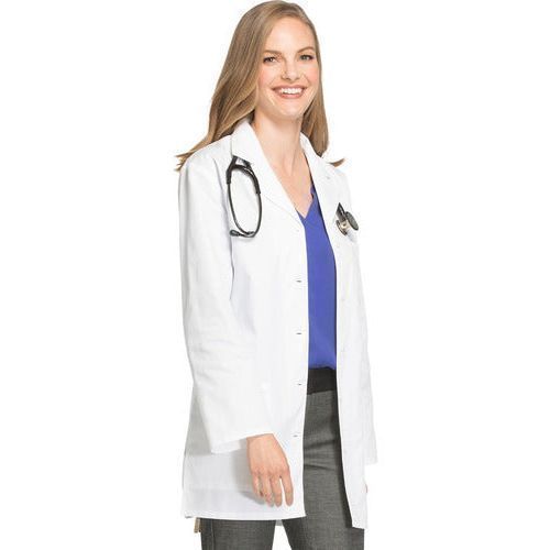 Bata corta médica Cherokee 1462 blanca en talla extra, detalles frontales