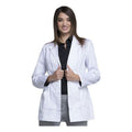 Bata corta médica Cherokee 2316 para mujer talla extra en blanca, vista frontal | color:blanca