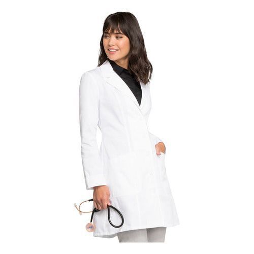 Bata larga médica Cherokee 2410 talla extra blanca, vista diagonal izquierda