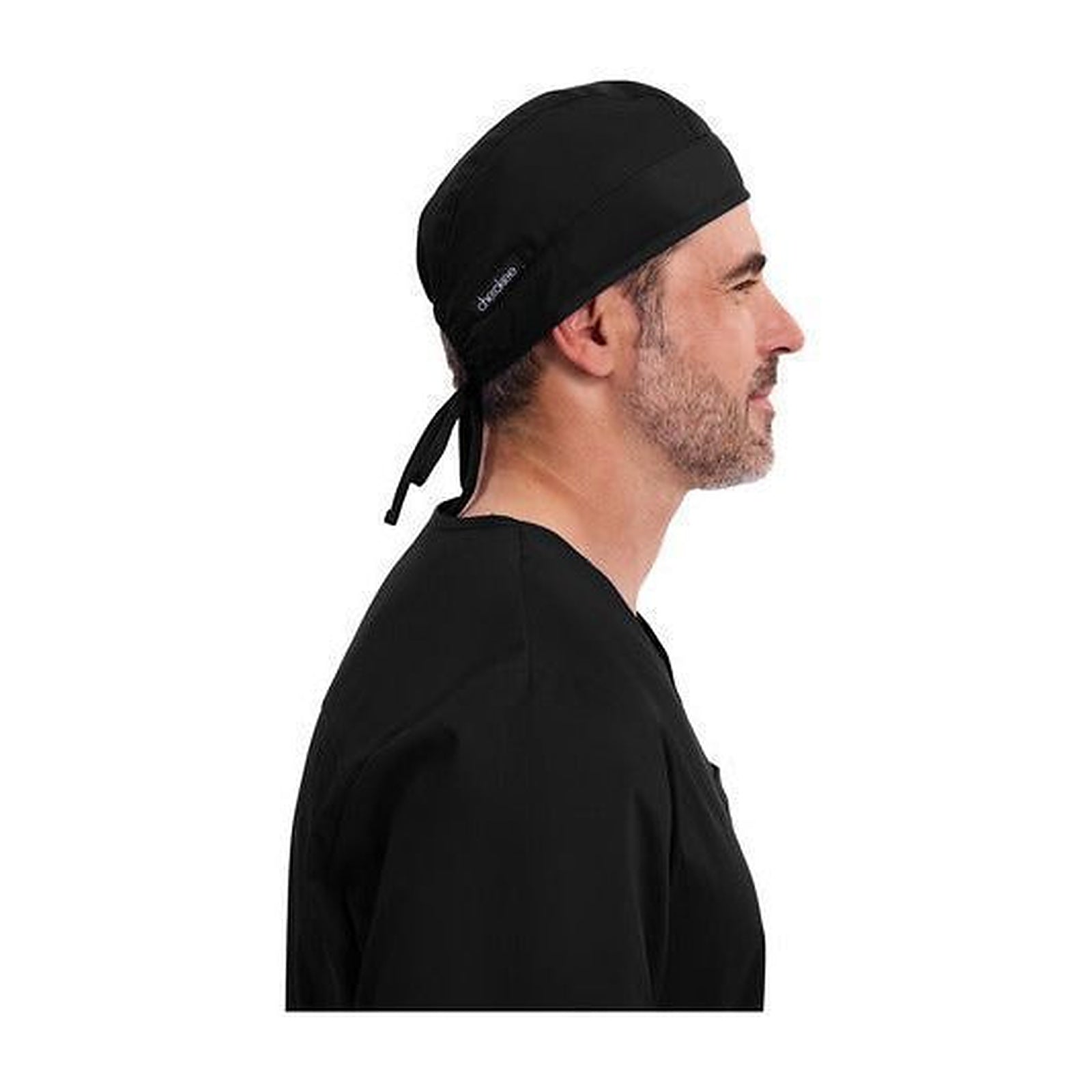 Gorro quirúrgico Cherokee 2506 unisex negro, perfil derecho en modelo | color:negro