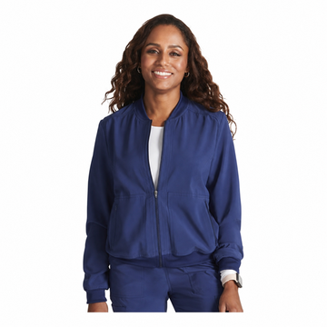 Chamarra médica Cherokee CK349A Workwear Revolution para mujer color Azul Marino, vista frontal | color:azul-marino