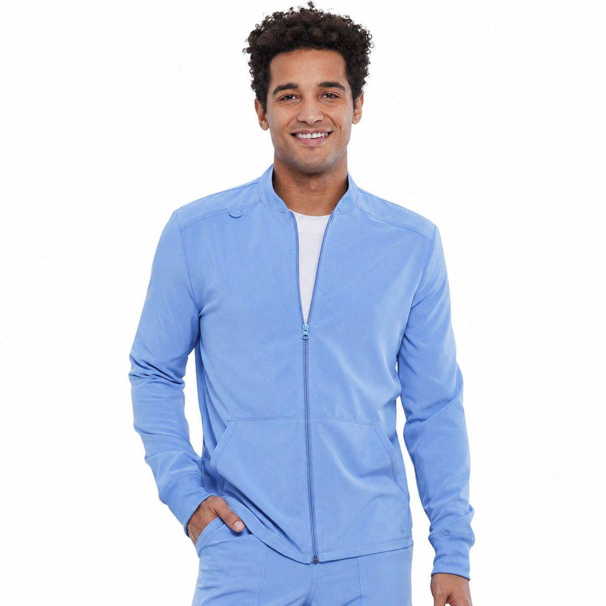 Chamarra médica Cherokee CKA387 Allura azul cielo para hombre, vista 1 de la prenda | color:azul-cielo