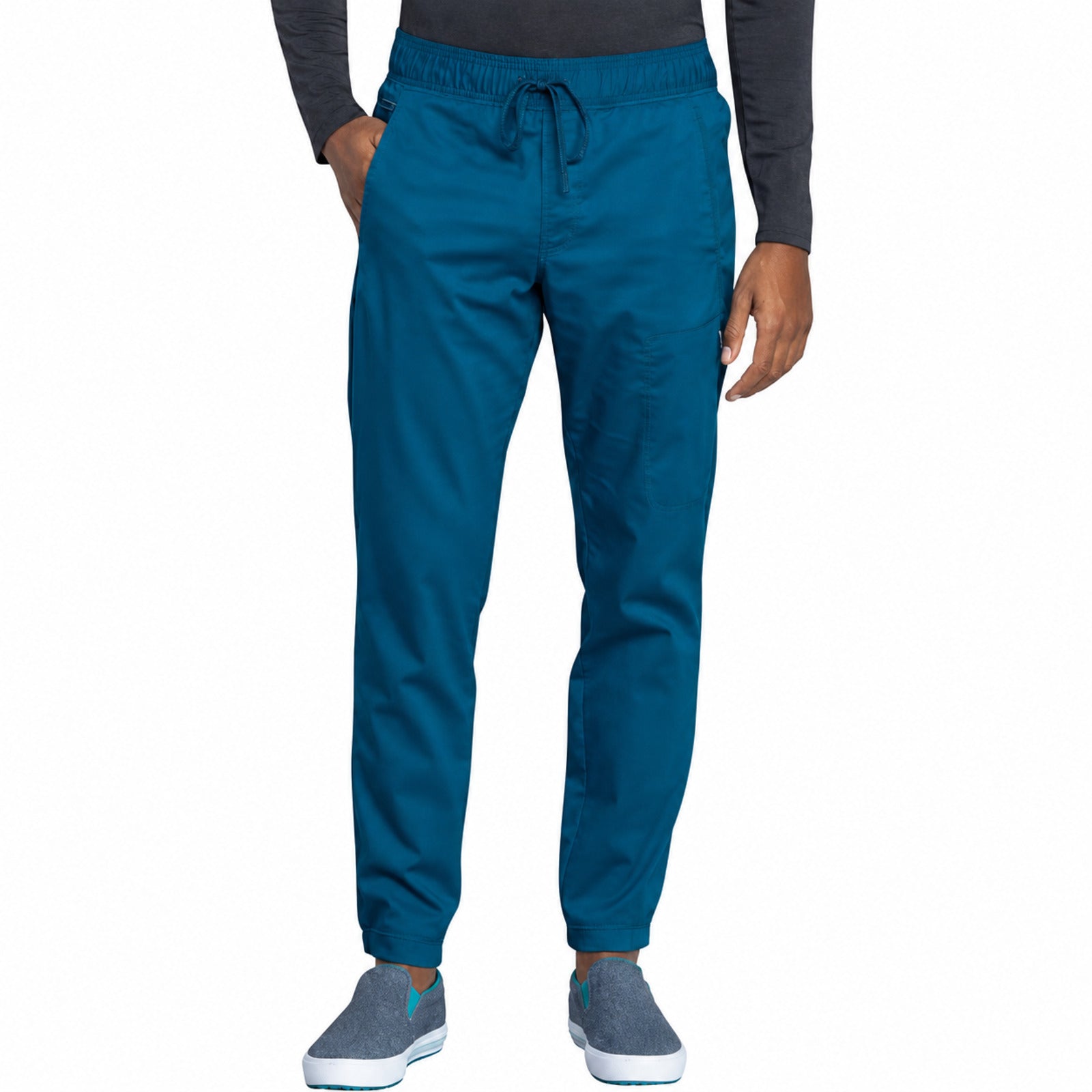 Pantalón quirúrgico jogger Cherokee WW012 Verde Caribe para hombre, vista 1 de la prenda | color:verde-caribe