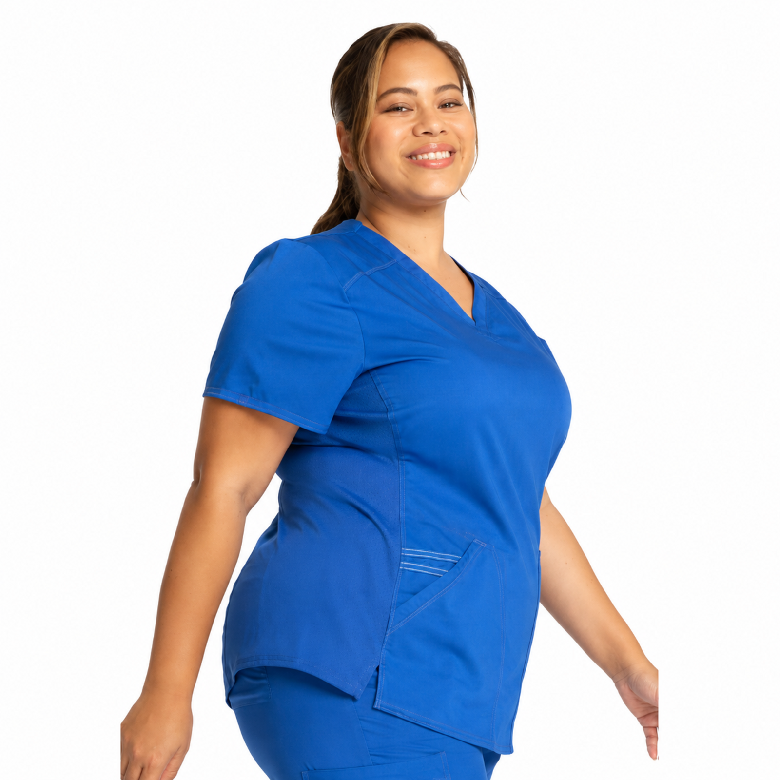 Filipina médica Cherokee WW601 azul rey, vista tres cuartos en modelo | color:azul-rey