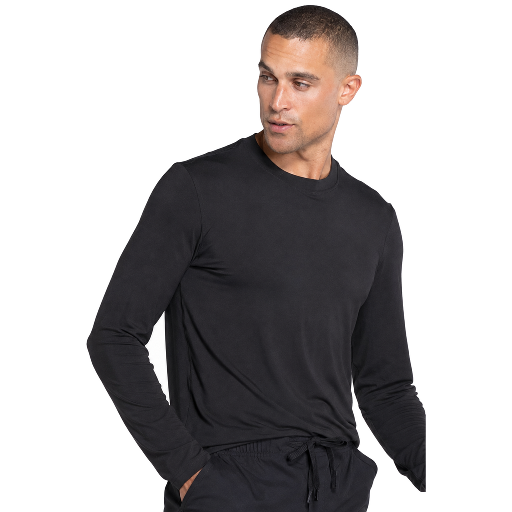 Playera quirúrgica Cherokee WW700 para hombre Negra, vista tres cuartos