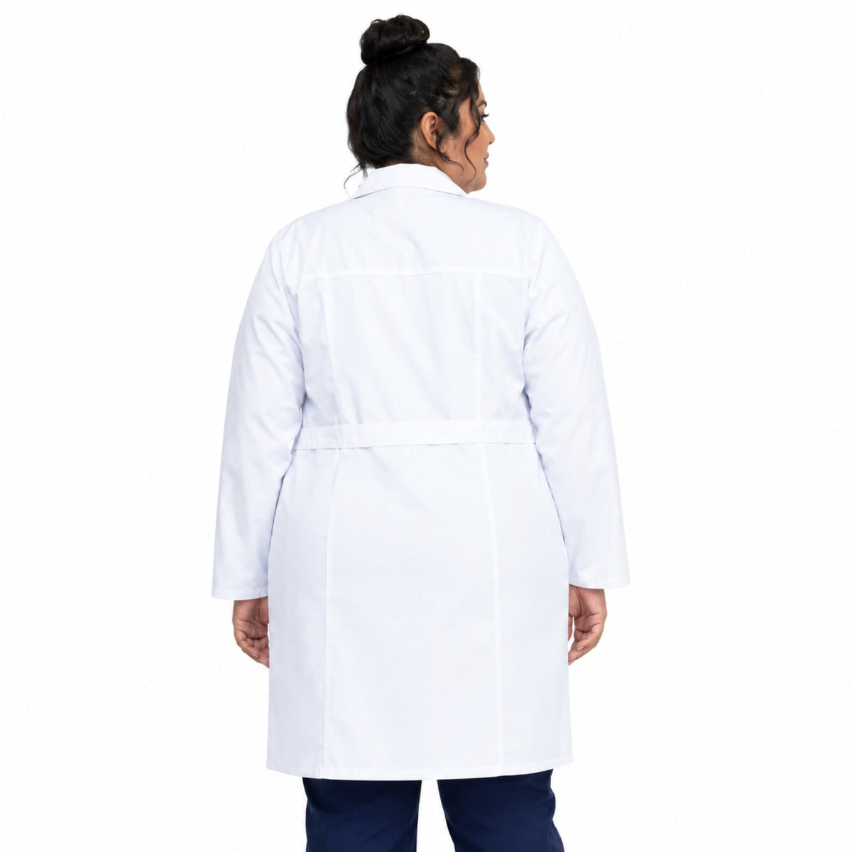 Dickies 82401 bata larga médica para mujer talla extra, blanco, vista posterior | color:blanco