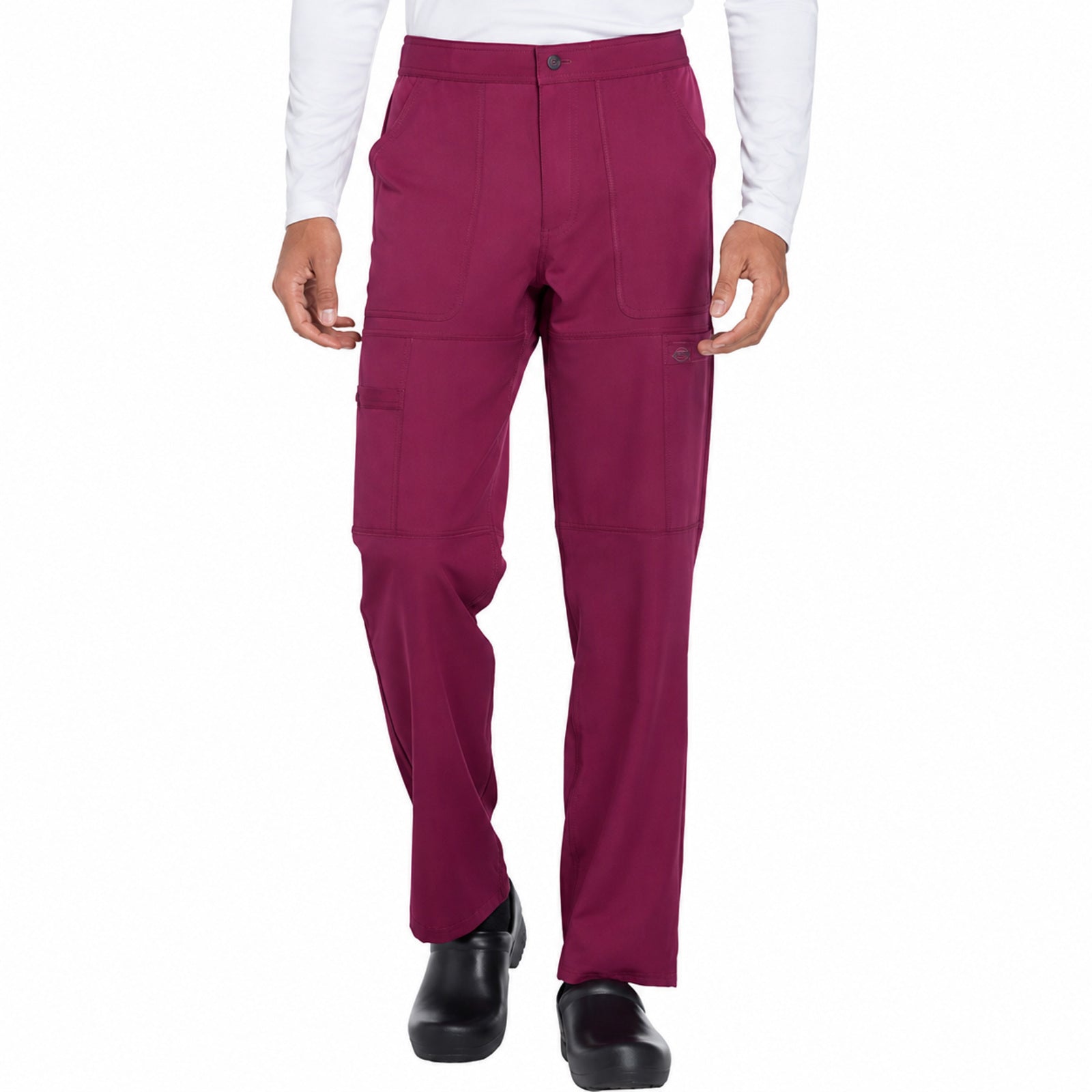 Pantalón médico Dickies DK110 color Vino - fotografía 24 en alta definición