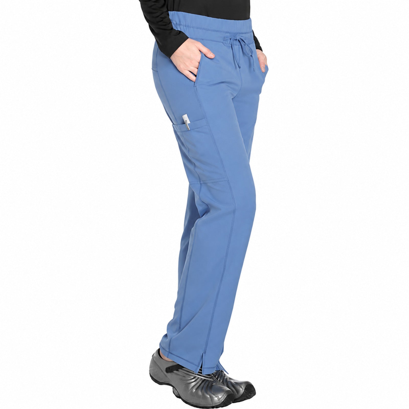 Pantalón quirúrgico Dickies DK130 Dynamix para mujer Azul cielo, frente | color:azul-cielo