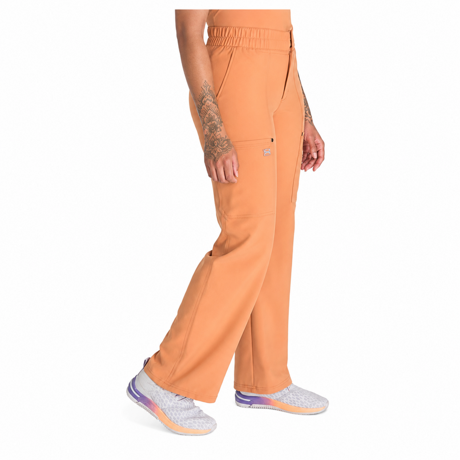 Pantalón quirúrgico Dickies DK219 para mujer EDS NXT Ginger Glow, vista lateral | color:ginger-glow