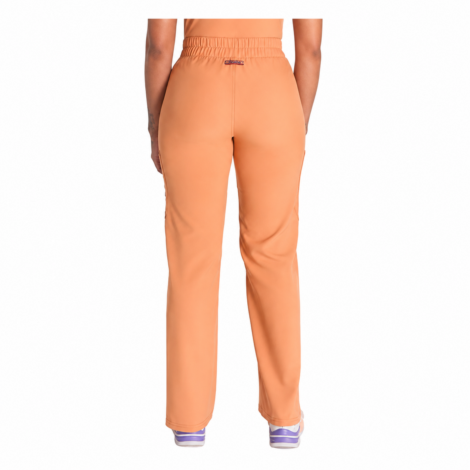 Pantalón quirúrgico Dickies DK219 para mujer EDS NXT Ginger Glow, vista posterior | color:ginger-glow