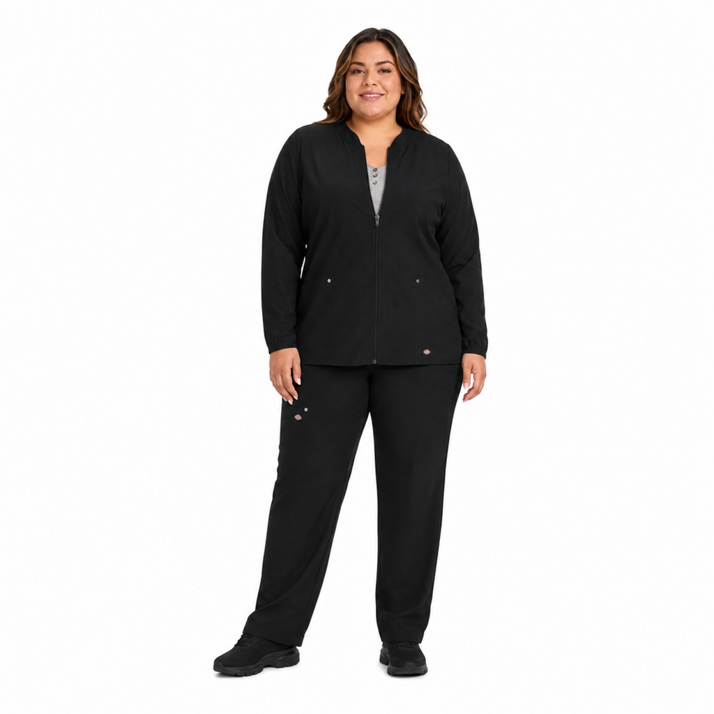 Dickies DK322 chamarra médica para mujer talla extra, vista de cuerpo completo, color Negra