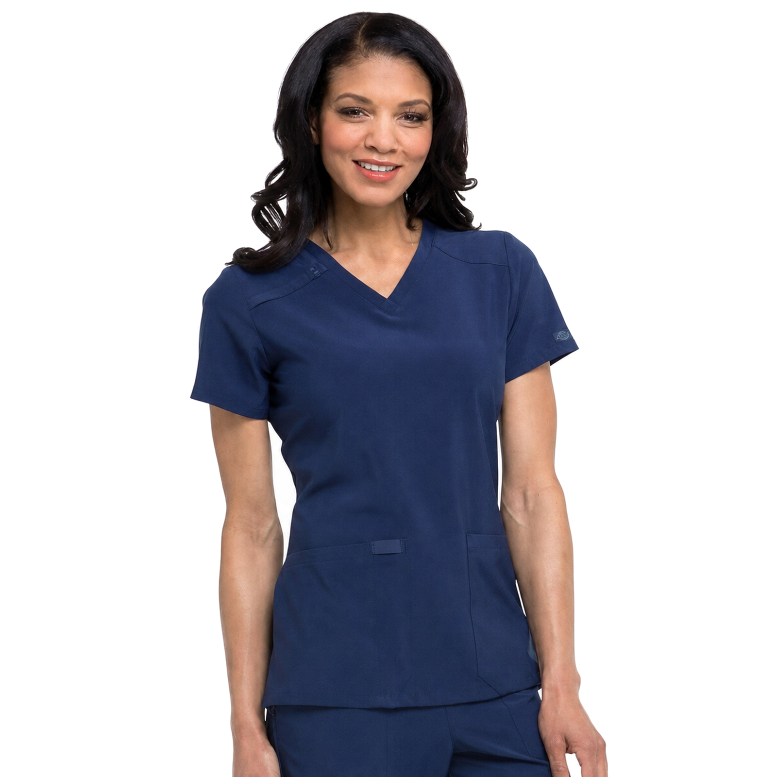 Filipina médica Dickies DK615 para mujer Azul Marino, vista frontal con modelo sonriente | color:azul-marino