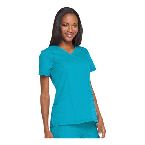 Dickies Dk660 Filipina Dynamix Mujer Quirúrgica Clínica #mlpos_27 | Color: TLB - Jade #color_tlb_-_jade #sku_dk660tlbl #sku_dk660tlbm #sku_dk660tlbs #sku_dk660tlbxl #sku_dk660tlbxs