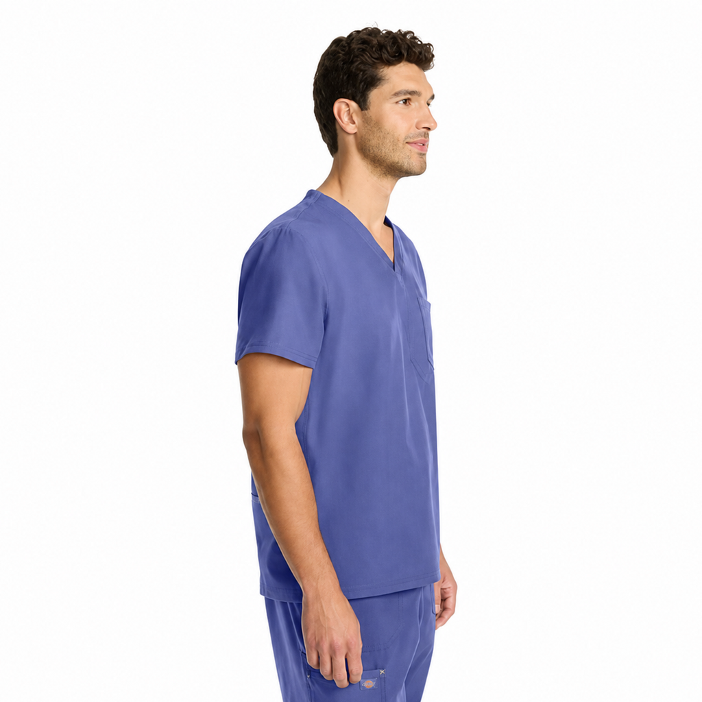 Filipina quirúrgica Dickies DK693 para hombre color azul cielo, vista tres cuartos