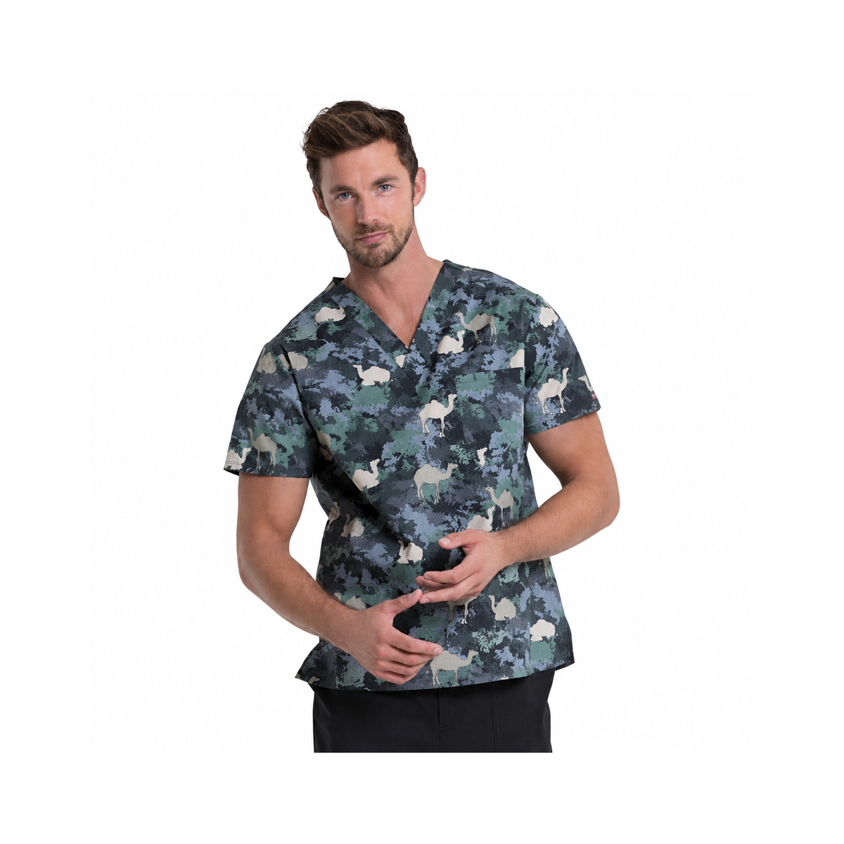 Filipina quirúrgica estampada Dickies DK725 para hombre Camel Army, vista frontal | color:camel-army