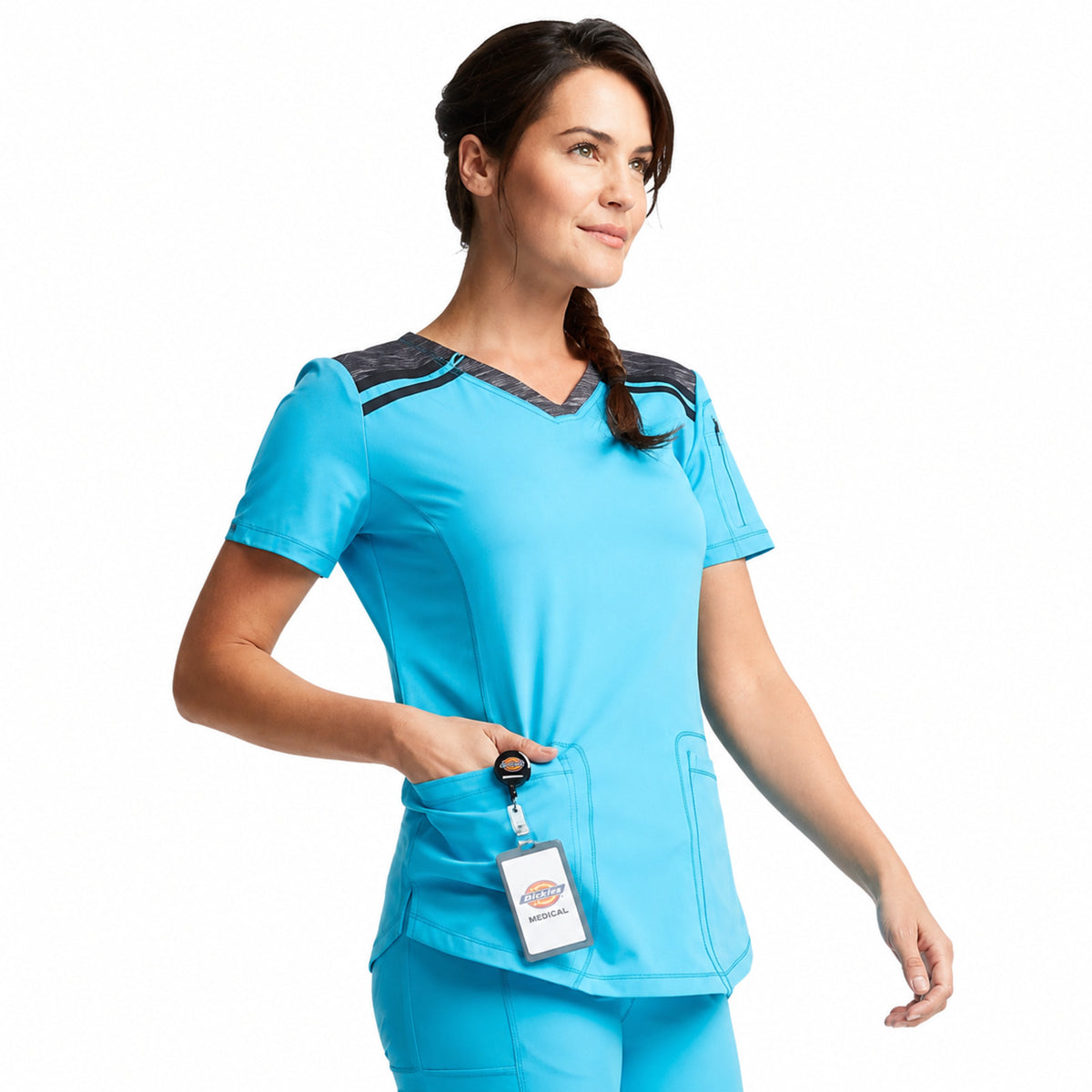 Dickies DK740 filipina quirúrgica para mujer color Pool, vista tres cuartos | color:pool