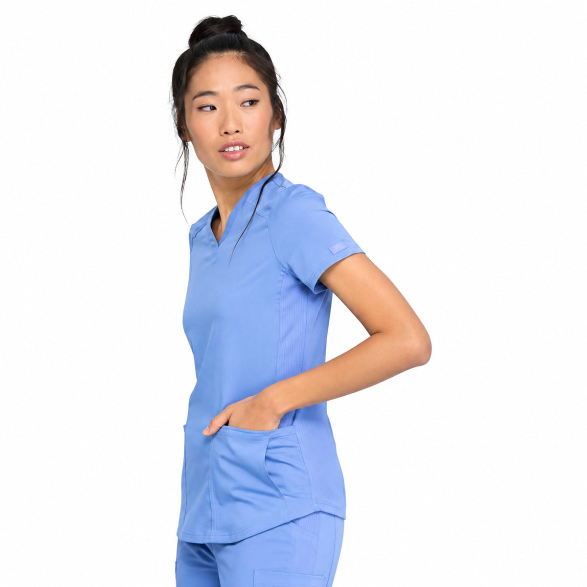 Filipina médica Dickies DK875 Balance para mujer, color Azul Cielo, vista lateral | color:azul-cielo