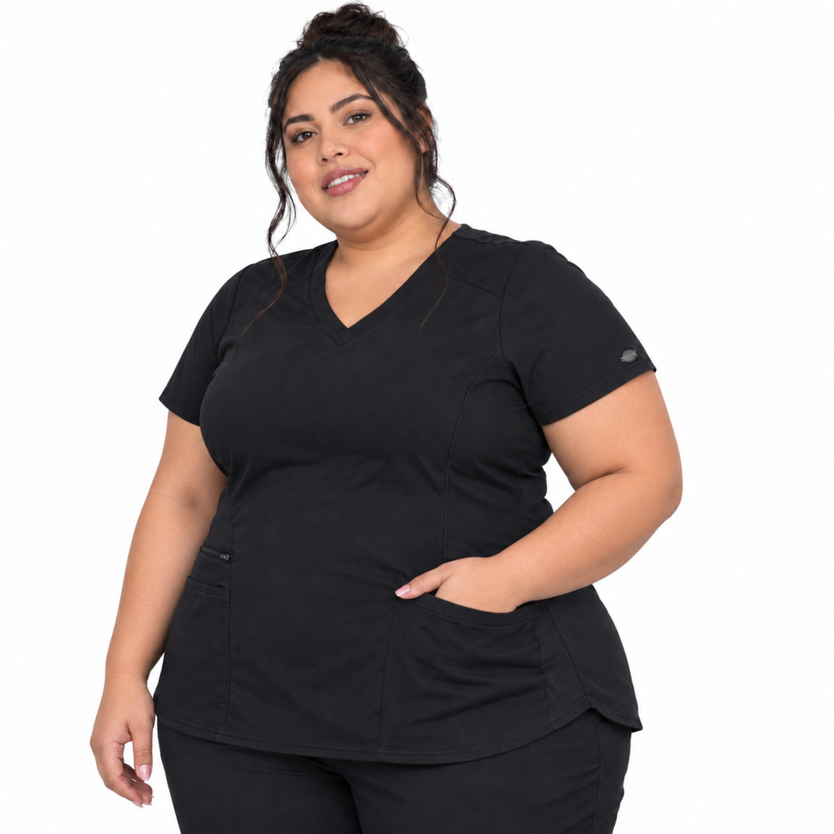 Filipina médica Dickies DK875 para mujer talla extra negra, vista tres cuartos | color:negra