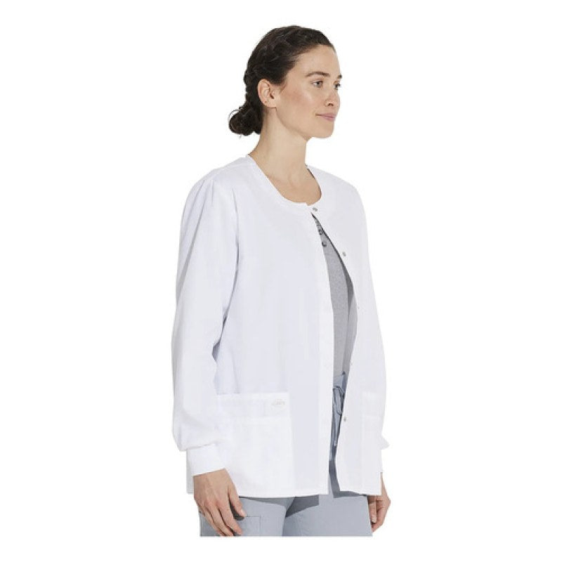 Dickies 86306 Chamarra Médica Clínica Quirúrgica Mujer #mlpos_2 | Color: WHWZ - Blanca #color_whwz_-_blanca #sku_86306whwzl #sku_86306whwzm #sku_86306whwzs #sku_86306whwzxl #sku_86306whwzxs