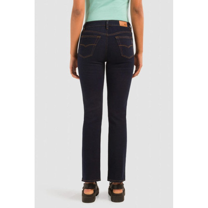Pantalón Oggi Jeans Atraction Mezclilla Corte Recto Stretch #mlpos_14 #mlitem_MLM2792169503 | Color: Gin Suavizado | Talla: 7 #color_gin_suavizado #sku_atgs5 #sku_atgs7 #sku_atgs9 #sku_atgs11 #sku_atgs13 #sku_atgs15 #sku_atgs17 #sku_atgs19