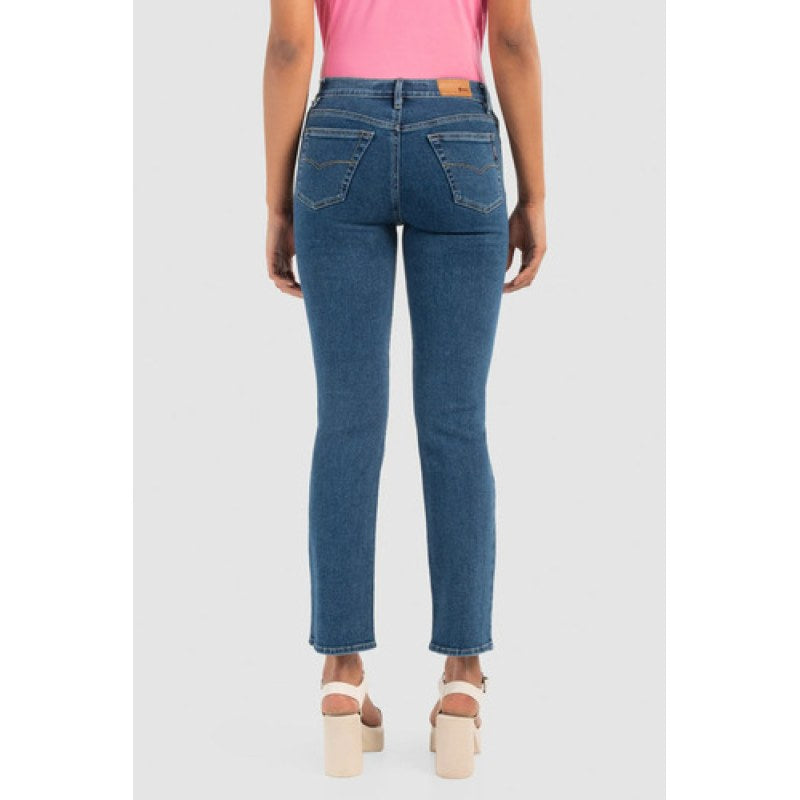 Pantalón Oggi Jeans Atraction Mezclilla Corte Recto Stretch #mlpos_3 #mlitem_MLM2792169497 | Color: Gin Blue | Talla: 11 #color_gin_blue #sku_atgb5 #sku_atgb7 #sku_atgb9 #sku_atgb11 #sku_atgb13 #sku_atgb15 #sku_atgb17 #sku_atgb19