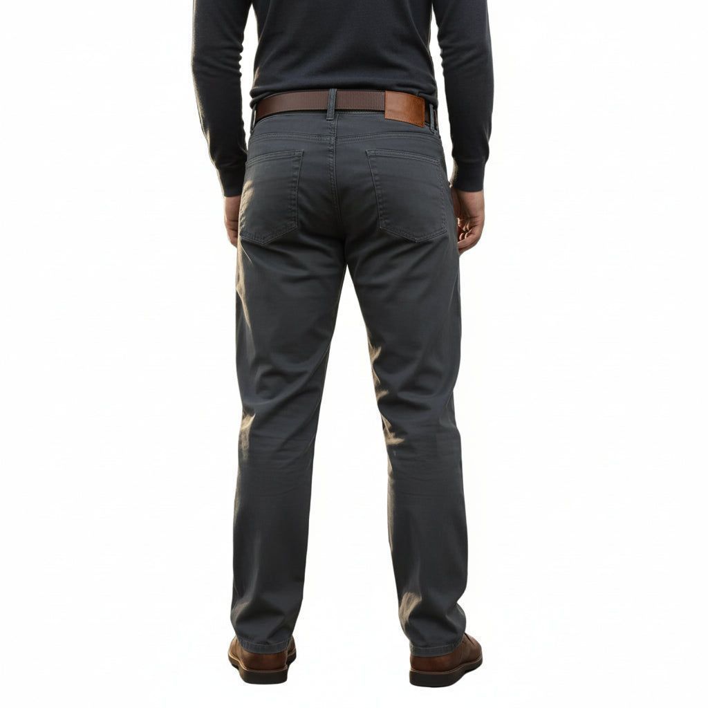 Pantalón Furor Maverick Gabardina Corte Recto Regular 28 - 36 - Garufa Jeans