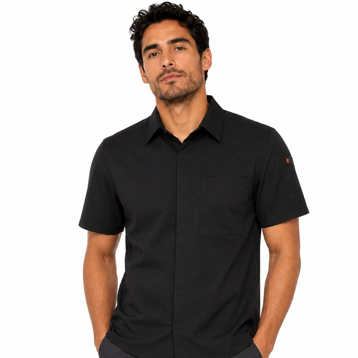 Camisa de cocina Red Kap 502M para hombre negra, vista frontal en modelo | color:negra