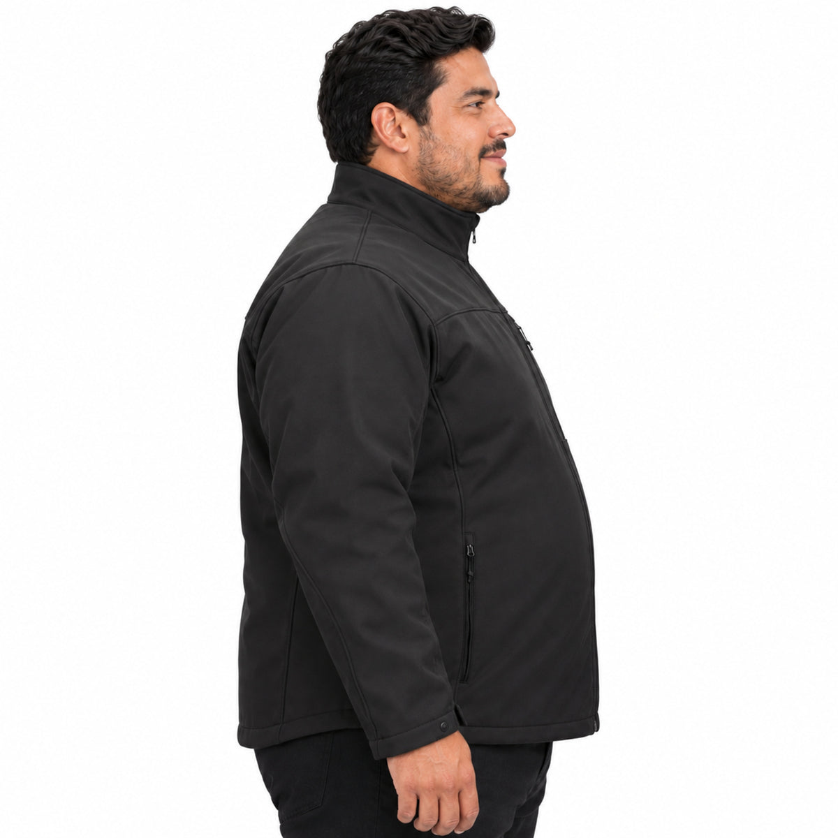 Chamarra softshell Red Kap JP68 para hombre talla extra negra, perfil derecho con modelo | color:negra