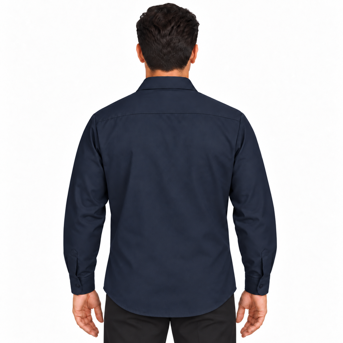 Camisa Red Kap SC30 para hombre azul marino oscuro, vista posterior desfajada en modelo | color:azul-marino-oscuro