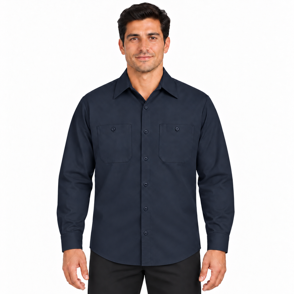 Camisa Red Kap SC30 para hombre azul marino oscuro, vista frontal desfajada en modelo
