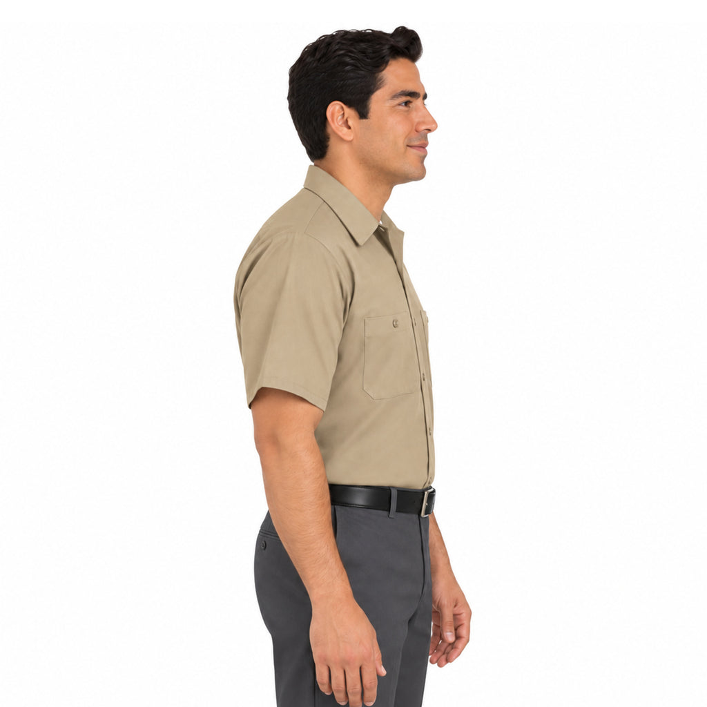 Camisa de trabajo Red Kap SC40 para hombre khaki, perfil derecho fajada