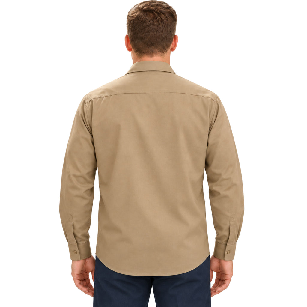 Camisa de trabajo Red Kap SP14 para hombre color khaki, vista de espalda desfajada