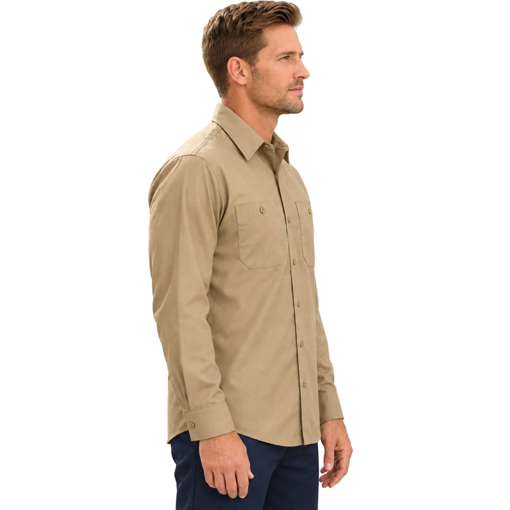 Camisa de trabajo Red Kap SP14 para hombre color khaki, perfil derecho desfajada