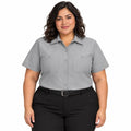 Blusa de trabajo Red Kap SX21 para mujer talla extra gris, de frente fajada | color:gris