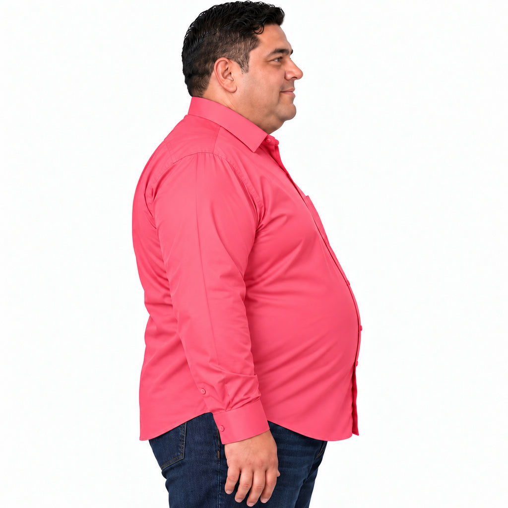 Perfil izquierdo desfajado con jeans de camisa de vestir coral para hombre Rodolfo, tallas extra 52 a 56