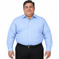 Camisa de vestir Rodolfo Valentini azul cielo para hombre, tallas extras 52 a 56, frontal fajada sin corbata | color:azul-cielo-rodolfo