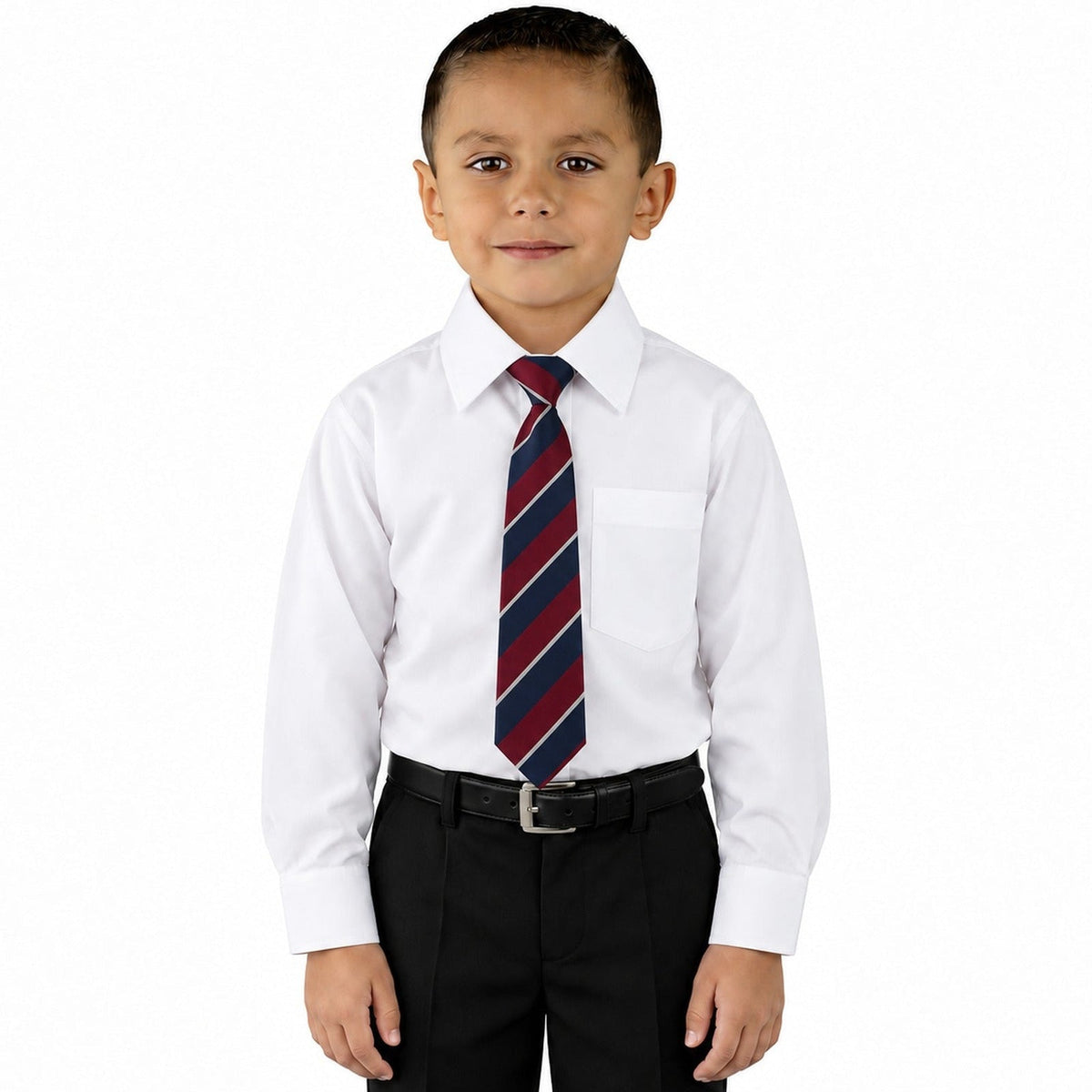 Camisa de vestir infantil blanca Rodolfo Valentini, modelo de frente, fajada y con corbata diagonal azul y vino, tallas 2 a 16 | color:blanca-rodolfo